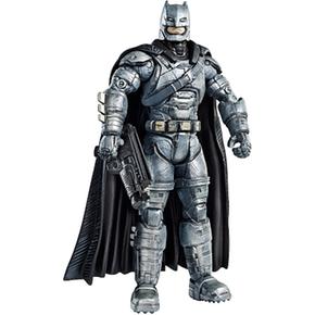 Batman Vs Superman – Batman Con Armadura – Figura De Colección