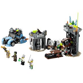 El Científico Loco Y Su Monstruo Lego